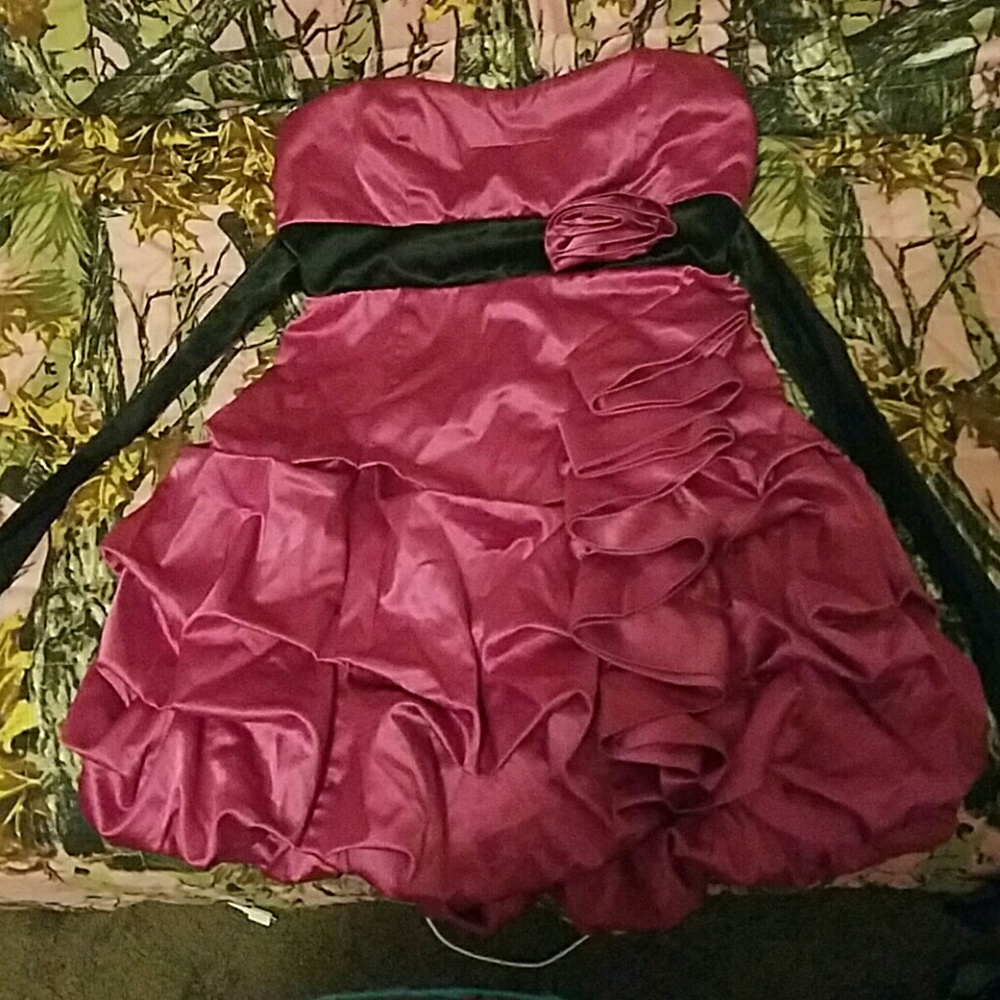 Short pink prom dress